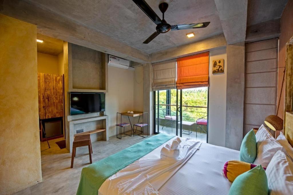 White Moon Resort Gampaha Dış mekan fotoğraf