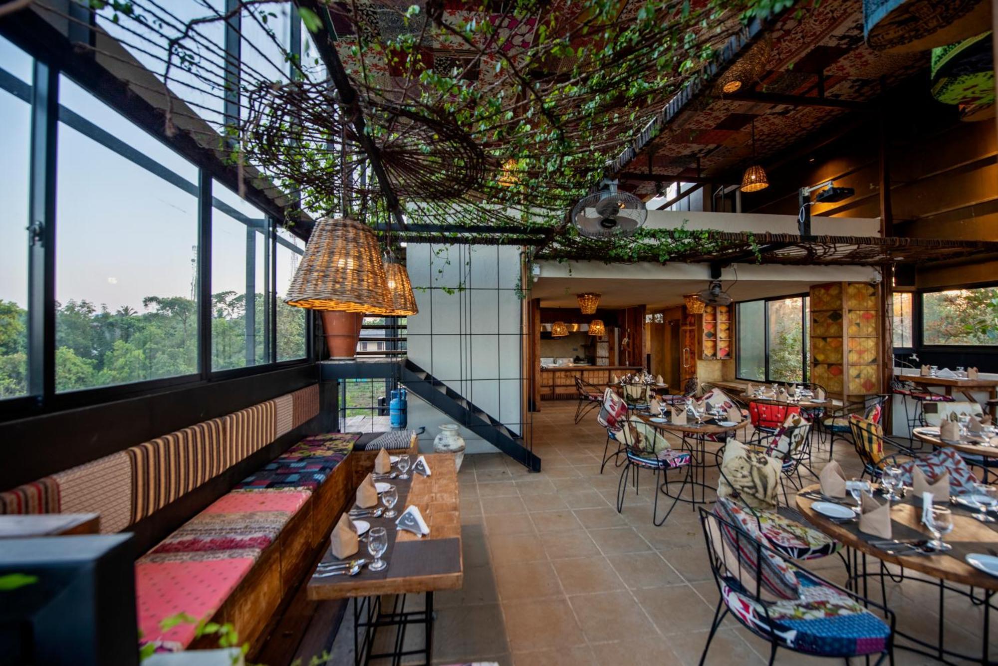 White Moon Resort Gampaha Dış mekan fotoğraf